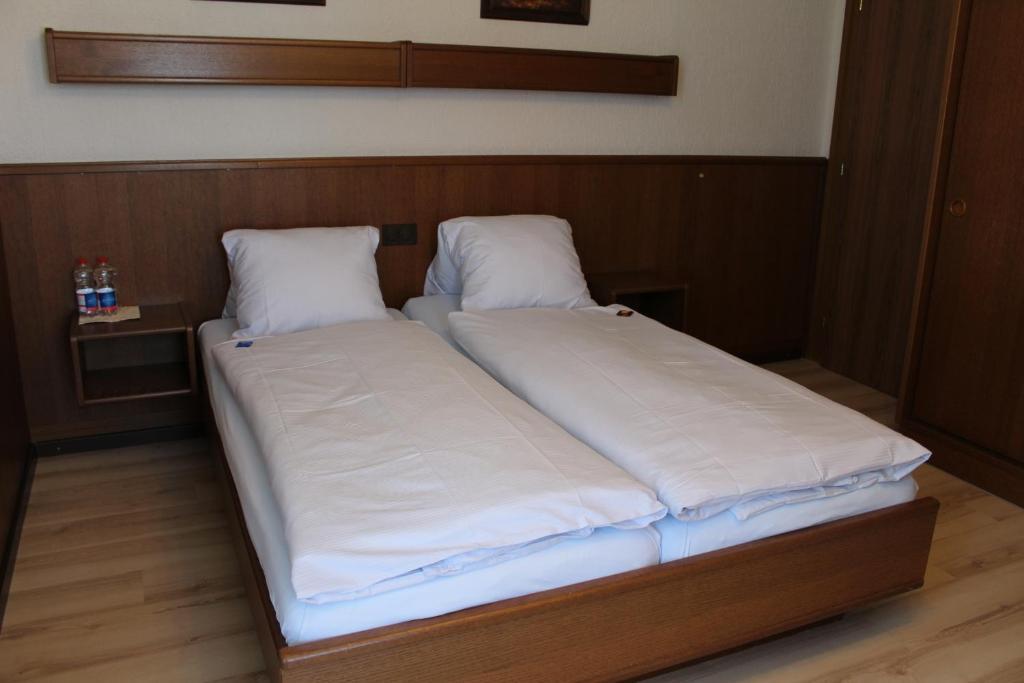 Glaernisch Hof Hotel 2*