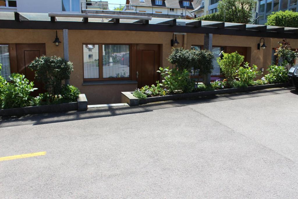 Glaernisch Hof Hotel 2*