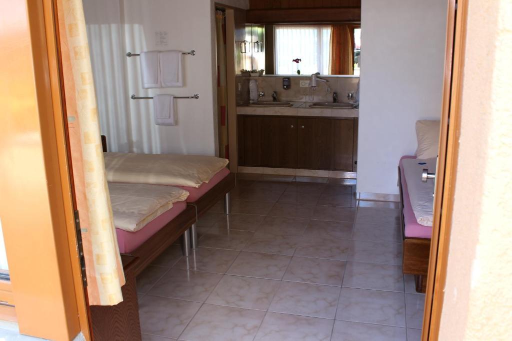 Glaernisch Hof Hotel 2*